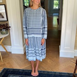 Cecille Copenhagen shift dress